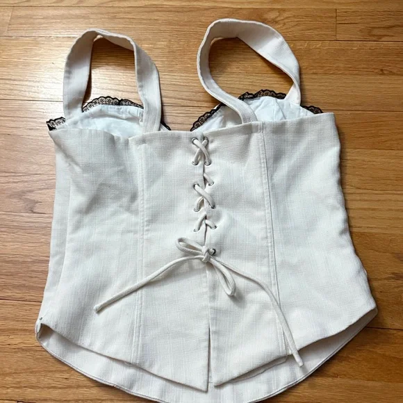 Reformation Alisa Top Ivory - Size 8 B07 - Picture 5 of 8